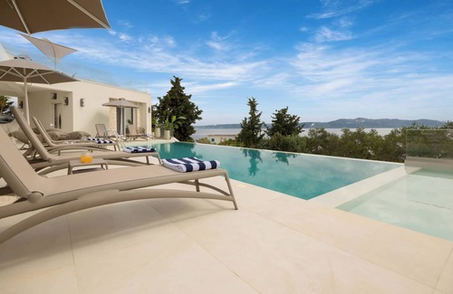 Mpogdanatika Villa | Villa Vilielmini Paxos