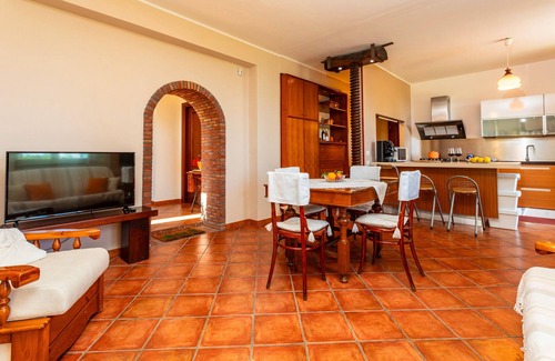 Santa Tecla Villa | 'Villa Vittoria - Santa Tecla' with Sea View, Wi-Fi and Air Conditioning