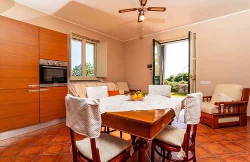 Santa Tecla Villa | 'Villa Vittoria - Santa Tecla' with Sea View, Wi-Fi and Air Conditioning