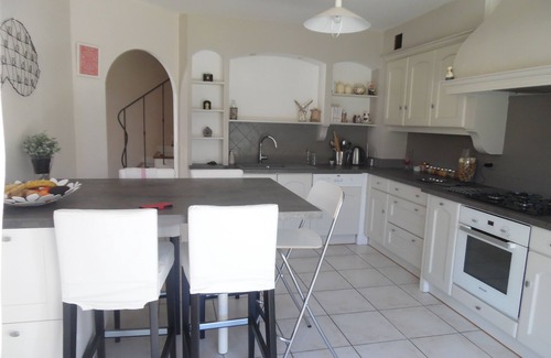 Pezenas Villa | Villa with 160 m2 pool on 1000 m2 landscaped garden,