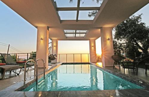 Uzumlu Villa | Villa With a Private Heated Pool, Jacuzzi, Overlooking Spectacular Views Of The Sea