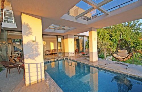 Uzumlu Villa | Villa With a Private Heated Pool, Jacuzzi, Overlooking Spectacular Views Of The Sea
