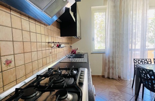 Pizzo House | Villa with garden, wood oven and total privacy