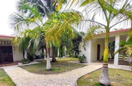 Corozal Cottage | VILLA with Ocean/Canal Views, Pool, King GET 35% OFF WHEN USING US CREDIT CARD.