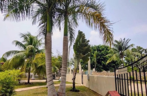 Corozal Cottage | VILLA with Ocean/Canal Views, Pool, King GET 35% OFF WHEN USING US CREDIT CARD.