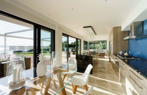 Plemmirio Villa | Villa with pool and direct access to the rocks below in Siracusa, Sicily