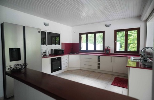 Sainte-Anne Villa | Villa with pool near the beach