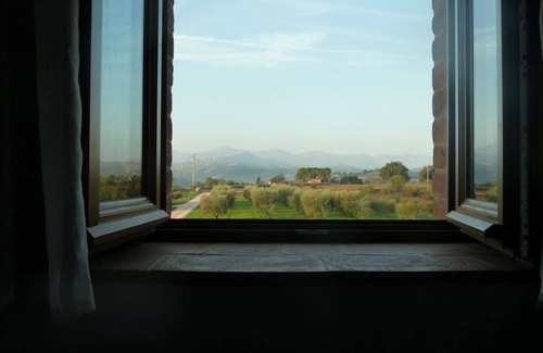 Falerone House | Villa with private pool in Le Marche countryside