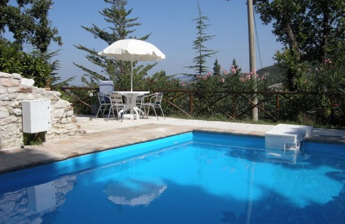 Sarnano House | Villa with private pool in the Sibillini National Park