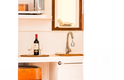 Nunue House | Villa Yrondi