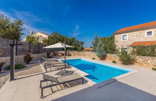 Rasopasno House | Villa Zora