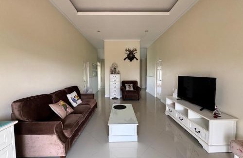 San Kamphaeng House | Villa95