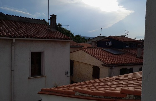 Thuir House | Village house for 5 pers in the historical center of Thuir, + baby bed max 15kg