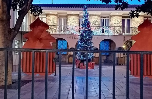 Thuir House | Village house for 5 pers in the historical center of Thuir, + baby bed max 15kg