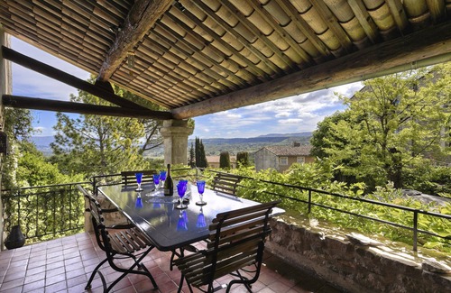 Lacoste House | Village house for rent with pool in Luberon - La Maison Sambuc