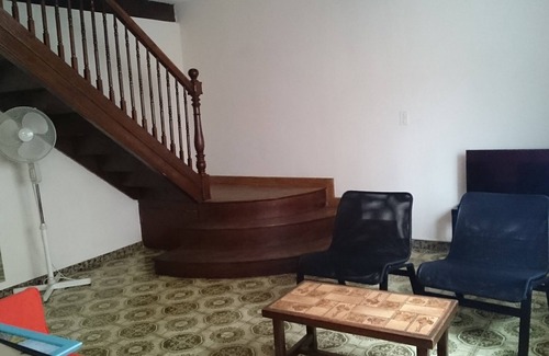 Tournay House | Village house small inner courtyard