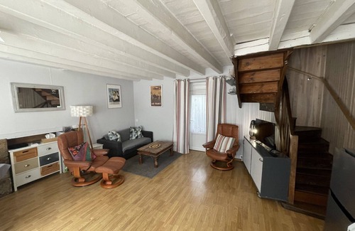 Pleucadeuc House | Village house without garden in the center of Pleucadeuc in the Morbihan