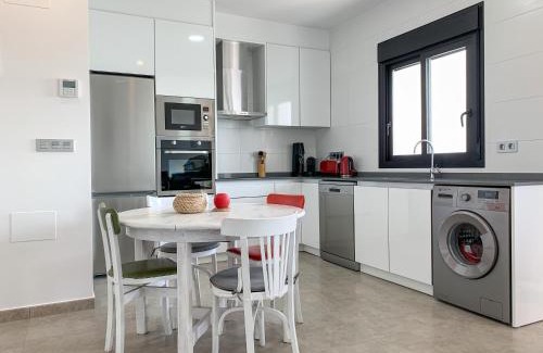 Los Imbernones Apartment | Villamar 19 - Planta baja con 2 terrazas cerca de las salinas