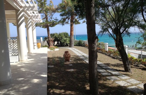 Gallina Apartment | villas overlooking the sea