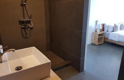 Fond du Sac Bed & Breakfast | Villas Rocher - Standard Suite 3A