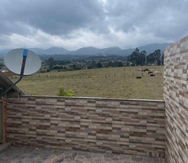 Guasca House | Vinculado a las montañas y a la naturaleza