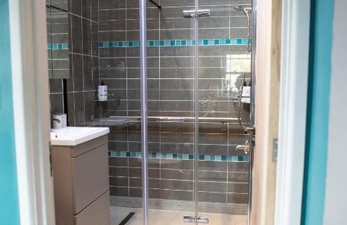 Ciliau-Aeron House | Vineyard Country Cottage