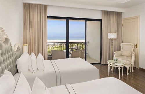 Cua Lo Hotel | Vinpearl Cua Hoi, Affiliated by Meliá