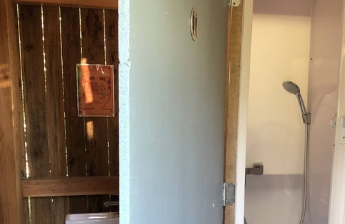 Molandier House | Vintage caravan of the "Cabanes du Vigné".