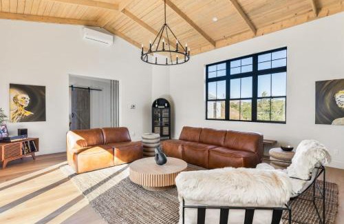 Temecula Resort | Vintners Village California-Chic Wine Estate