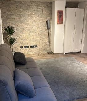 Rust Apartment | Viola