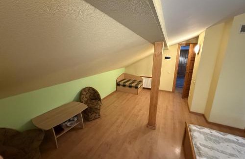 Klaipeda House | Viršutinė 9 4 kambarys