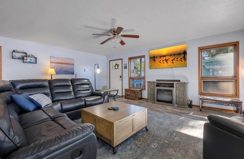 Quincy House | Visit Beautiful Dockside! The perfect getaway for relaxation and adventure,