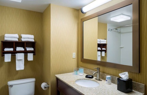 Danville Hotel | Visit Pool Stay Near Hess Rec Area With Pet Friendly Amenities Parking