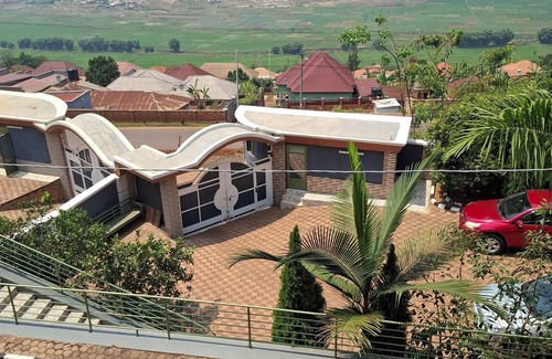 Rwanda Apartment | Visitez les Gorilles, Kigali, Appartement de Rêve