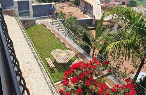 Rwanda Apartment | Visitez les Gorilles, Kigali, Appartement de Rêve