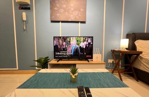 Balok Apartment | VitaminSEA2 Seaview 6PAX Studio Netflix A-9-16