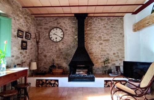 Mieras House | Vivalidays Casa Rural Anna Mieres Gerona