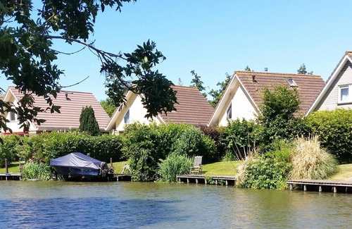 Medemblik House | "Vliet Hus" with own boat landing stage