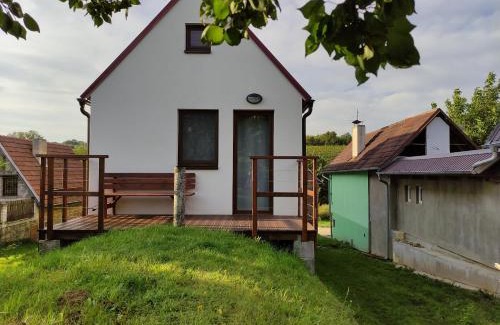 Mutenice House | Vojtěch Jestřáb - rodinné vinařství