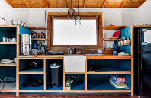 Kalapana Apartment | Volcano Escape Epic Tiny Home on Lava Field with Volcano Views