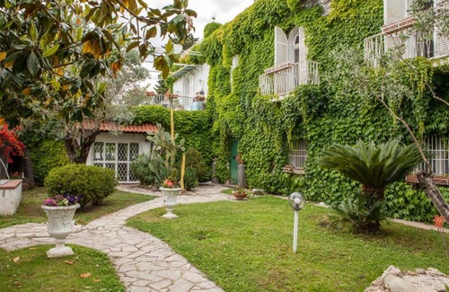 Battipaglia Apartment | Voltapensieri