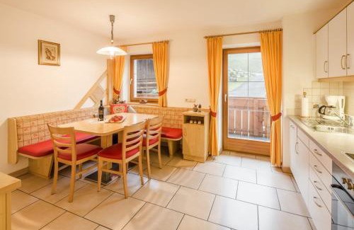 Valle Aurina Apartment | Voppichlhof App Edelweiss