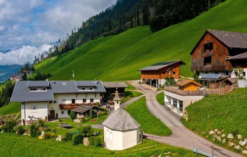 Valle Aurina Apartment | Voppichlhof App Edelweiss