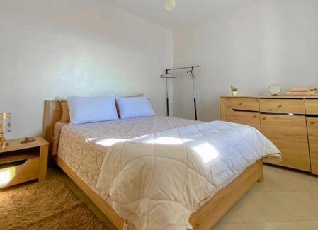 Cite Adrar Apartment | Votre Appartement Idéal - Emplacement stratégique - Parking gratuit - Chambres confortables - Cuisine conviviale