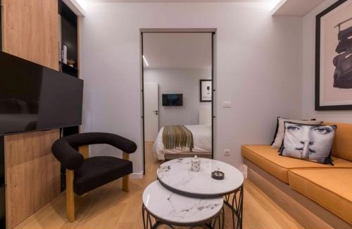 Athens City Centre Apartment | Voukourestiou Grand Residence 56