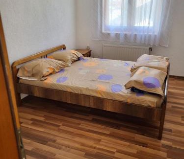 Misleshevo Bed & Breakfast | Vreshtat e Liqenit-Ezerski Llozja