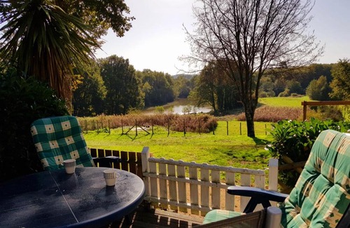 Champs-Romain House | Vue du Lac - Vakantiehuis op een kasteelcamping met zwembad