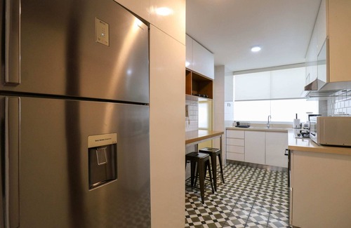 Chacarilla-Santa Cruz Apartment | w* | Luxury 2BR in Blas Cerdeña, San Isidro