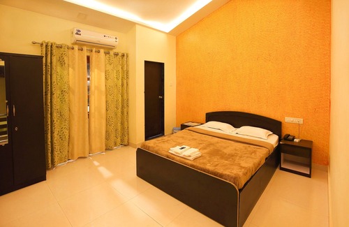 Guhagar Hotel | Wada Chirebandi