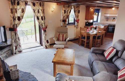 Garthmyl House | Waggoners Cottage